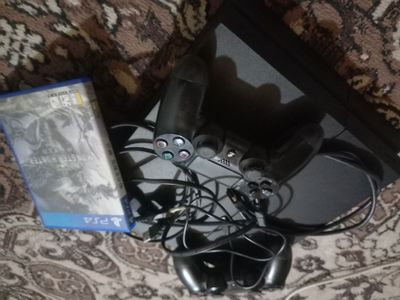 PS4 holati yangi tiniq Koreada olingan plombasi buzilmagan 2 gjoystik