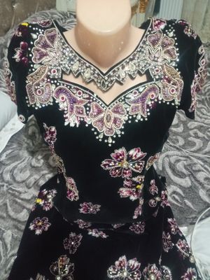 super ololmaysan rangi qora