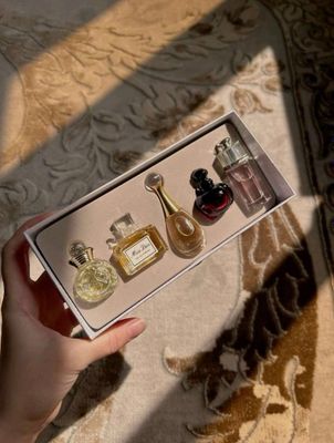 Dior parfyum nabor ayollar uchun
