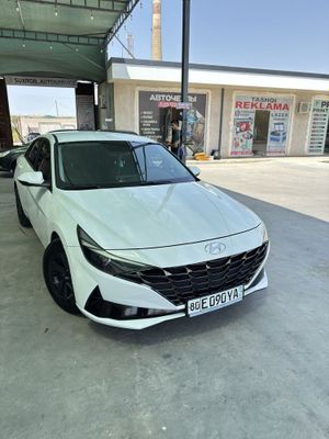 Hyundai Elantra 1.6 atmosferni