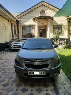 Sotiladi cobalt 2015 yil 4 pozitsiya metan gaz bor