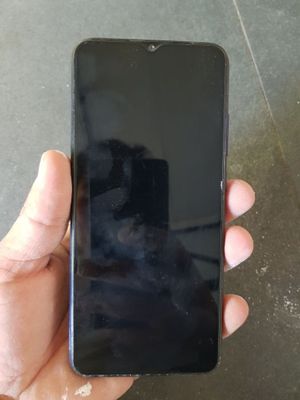 A02 sotiladi 32/3gb