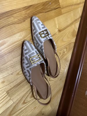 Fendi oyoq kiyim 38.razmer 100.000