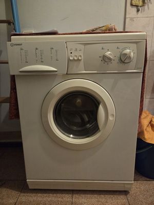 Стиральная машина Indesit wgs638t