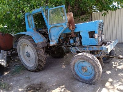 МТЗ 80 сотилади.