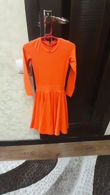 Продам рейтинговые бальные платья.