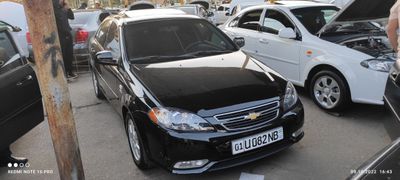 Продается gentra lacetti 3 поз. Фул. Наварот . 11500