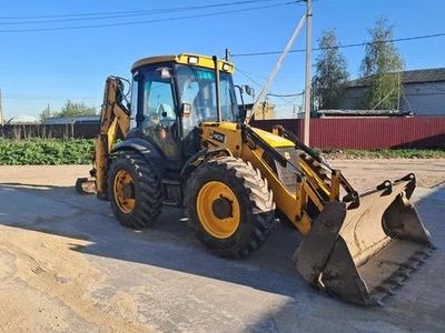 JCB 4CX ekskavator-yuklagich sotiladi