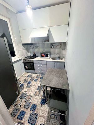Bezmakler kvartira Yunusobod metrosi yaqinida