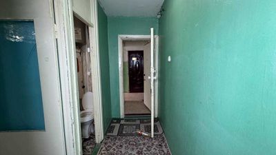 Текистел Бўстон кўчаси 2 хонали ўрта подезд квартира сотилади.ID: 1412