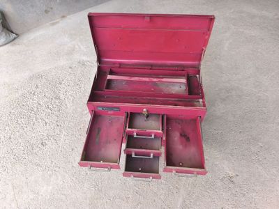 Instrument yashik. Narxi 100$