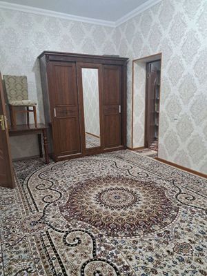 Сдается 2-х комнатная квартира на массиве Феруза