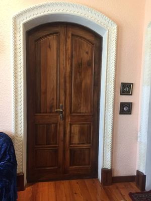 Двер масив орех эшик ёнғоқ масив
