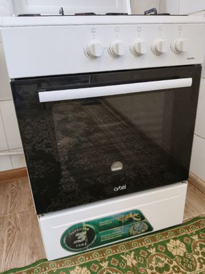 Газ плита в хорошем состоянии.