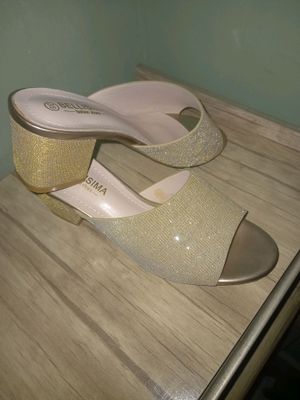 poshnali oyoq kiyim