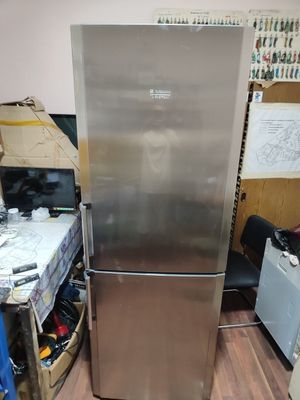 Холодильник Hotpoint Ariston