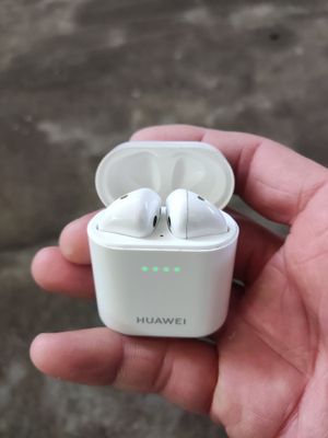 Продам наушники Huawei Freebuds