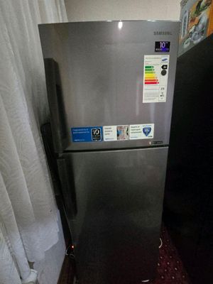 холодильник Samsung