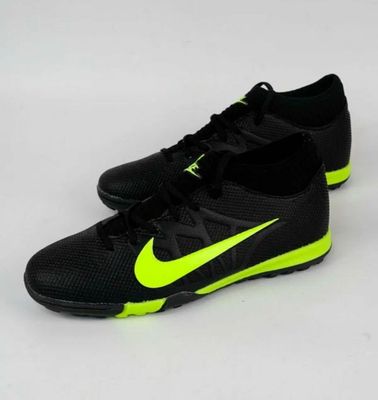 Butsa Sarakanoshka futbol uchun