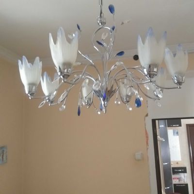 Продам люстру для зала