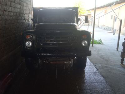 Zil MMZ 45021 sotildi axvoli yaxshi 6ming$kami bor
