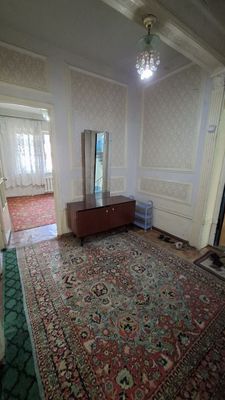 Тезда Динамода 2хона 3этаж студент кизларгаквартира ижарага берилади