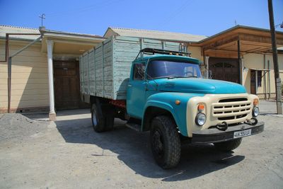 Zil 130 Ishlab turgan mashina holati ideal