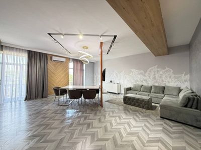 Сдается 3х ком квартира в новостройке, ор-р: кафе Bibigon, 125 м²