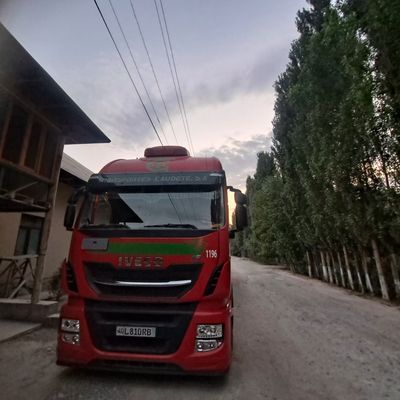 Iveco tanar sotiladi