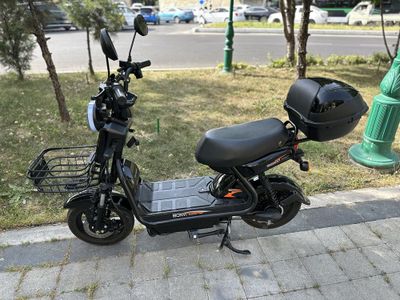 Электроный скутер обмен