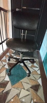 Кресло металлическое