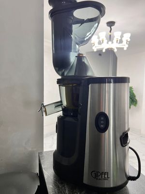 Соковыжималка новая не разу не пользовались