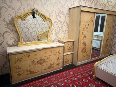 Спални гарнитур тумбичка