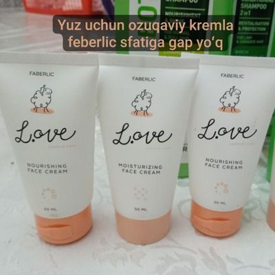 yuz uchun ozuqaviy kremlar