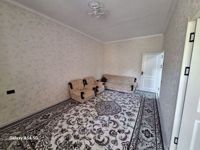 Chilonzor tumani Farxod bozori yonida 2 xonali uy ijaraga beriladi