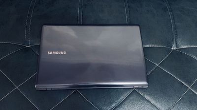 продается ноутбук Samsung в хорошом состоянии