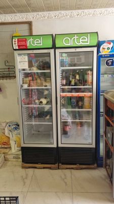 Artel vitrina haladelniklar sotiladi