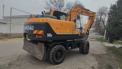 Экскаватор сотилади Hyundai Robex 140W