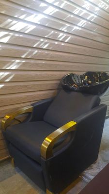 Salon kreslo bosh yuvishga