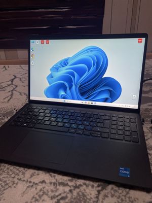 Ноутбук Dell 2025 года
