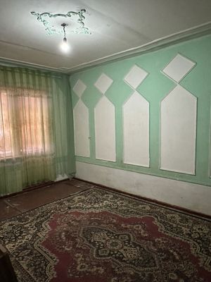 Эски массивда 3 хоналик уй сотилади