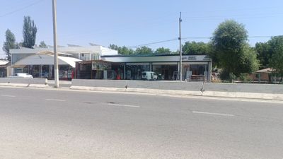 Нотурар бино сотилади Йулни йок,асида