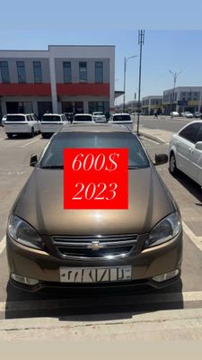 Gentra avtomat 600$
