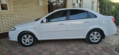 CHEVROLET LACETTI.2022 йил.Метан бор.Кожаный салон.48000 юрган.