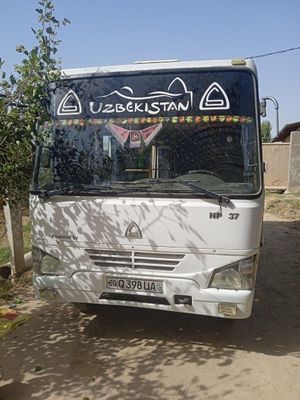 Avtobus Ni usti korpusi sotiladi
