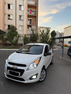 Spark 2 pazetsiya