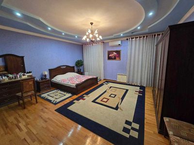 Центр Луначарский ул. Шукур Бурханова 6.6 соток 360м2