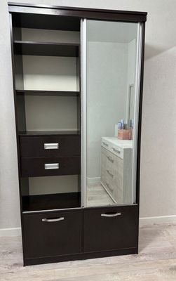 Продаю шкаф в прихожую