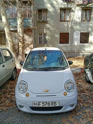 Matiz sotiladi. 2006 yil.