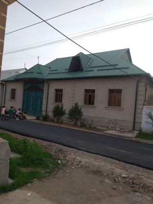 Срочно 6 сотихли ховли уй сотилади